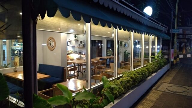 cafe-leo-lovina-bali-north